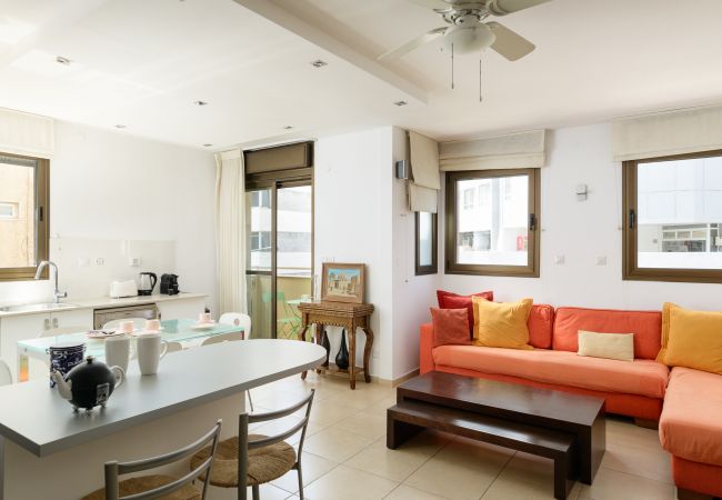 Apartamento em Tel Aviv - Jaffa - Cosy 1BR near Beach by FeelHome