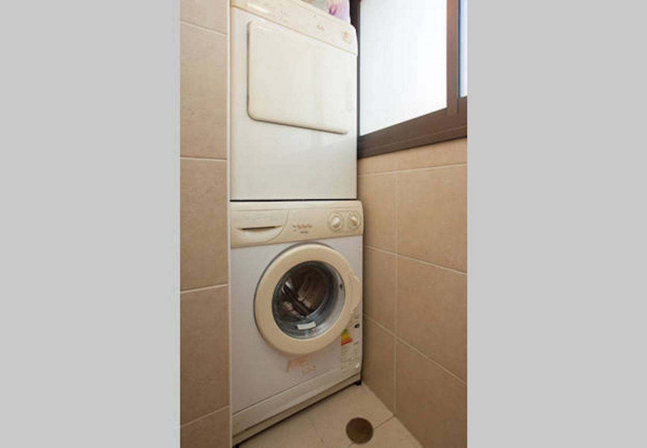 Apartamento em Tel Aviv - Jaffa - MAMAD Cosy Hideaway steps from Beach by FeelHome Apartamento em Tel Aviv - Jaffa - MAMAD Cosy Hideaway steps from Beach by FeelHome