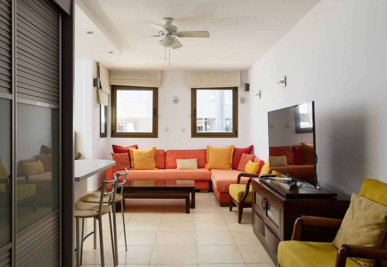 Apartamento em Tel Aviv - Jaffa - MAMAD Cosy Hideaway steps from Beach by FeelHome Apartamento em Tel Aviv - Jaffa - MAMAD Cosy Hideaway steps from Beach by FeelHome