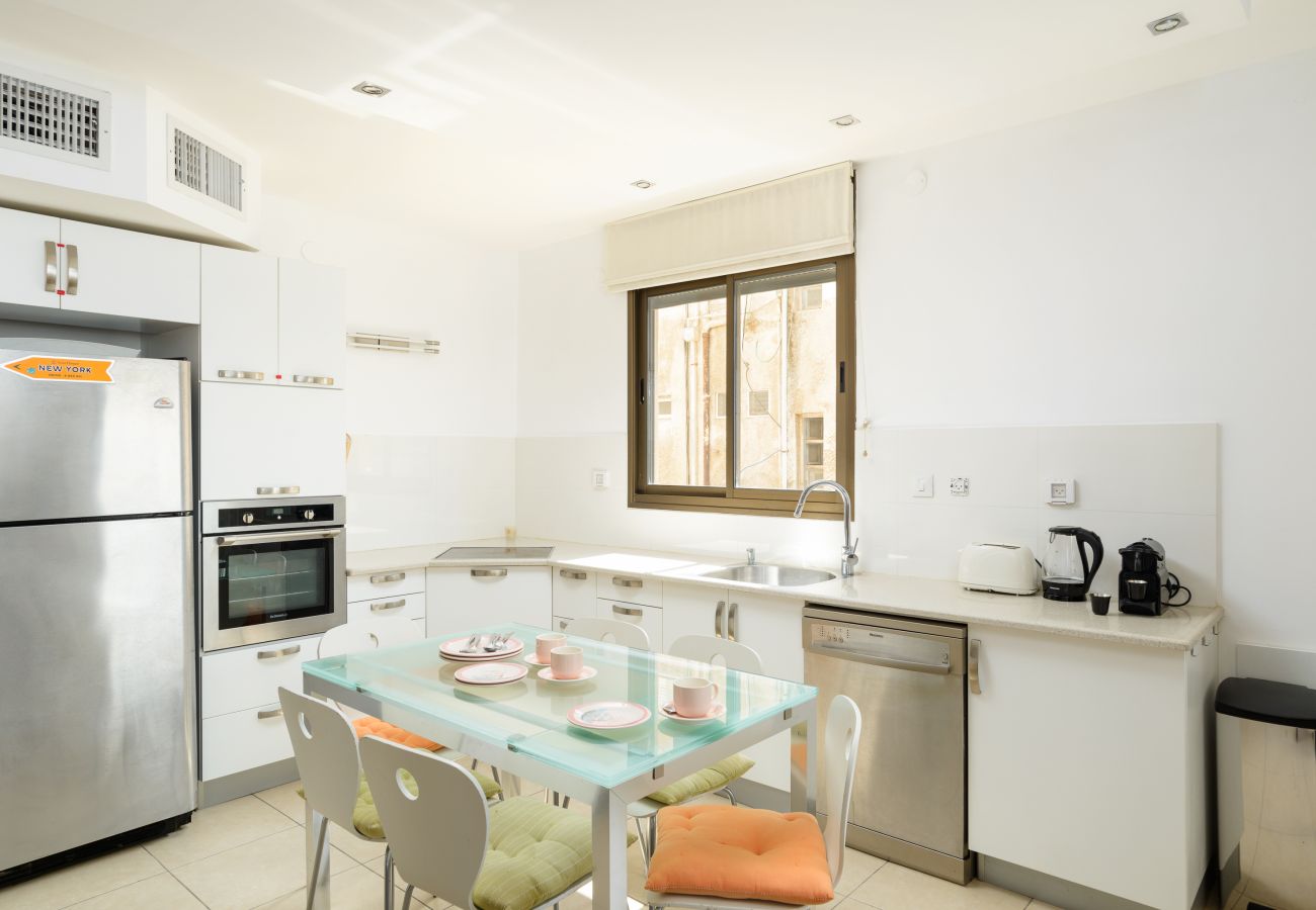 Apartamento em Tel Aviv - Jaffa - MAMAD Cosy Hideaway steps from Beach by FeelHome Apartamento em Tel Aviv - Jaffa - MAMAD Cosy Hideaway steps from Beach by FeelHome