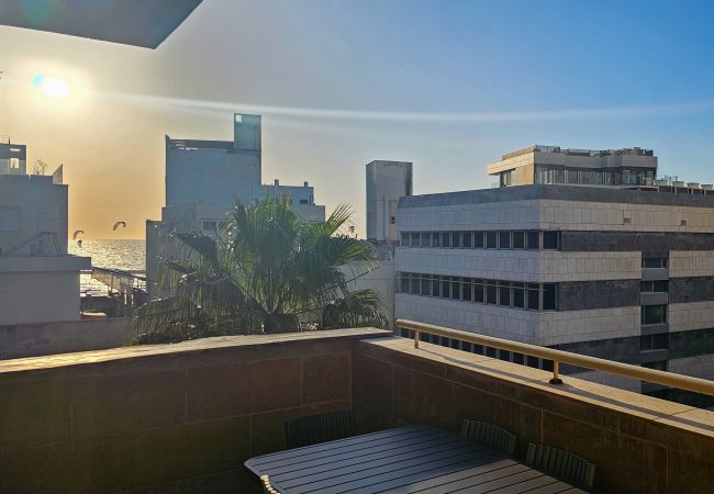 Apartamento em Tel Aviv - Jaffa - MAMAD Upscale Family Home with Balcony, Parking next to Beach by FeelHome Apartamento em Tel Aviv - Jaffa - MAMAD Upscale Family Home with Balcony, Parking next to Beach by FeelHome