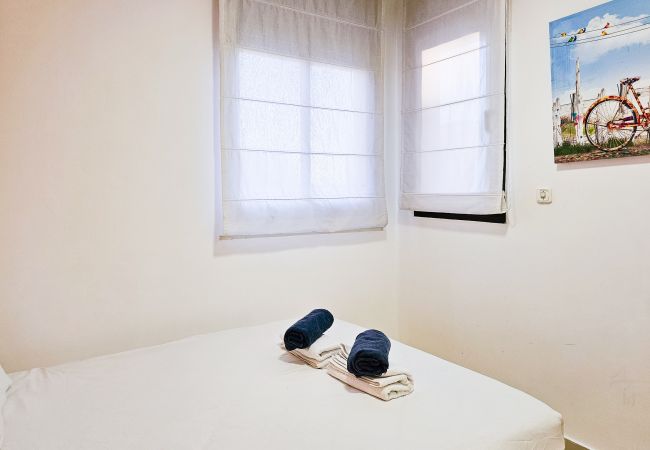 Apartamento em Tel Aviv - Jaffa - MAMAD Upscale Family Home with Balcony, Parking next to Beach by FeelHome Apartamento em Tel Aviv - Jaffa - MAMAD Upscale Family Home with Balcony, Parking next to Beach by FeelHome