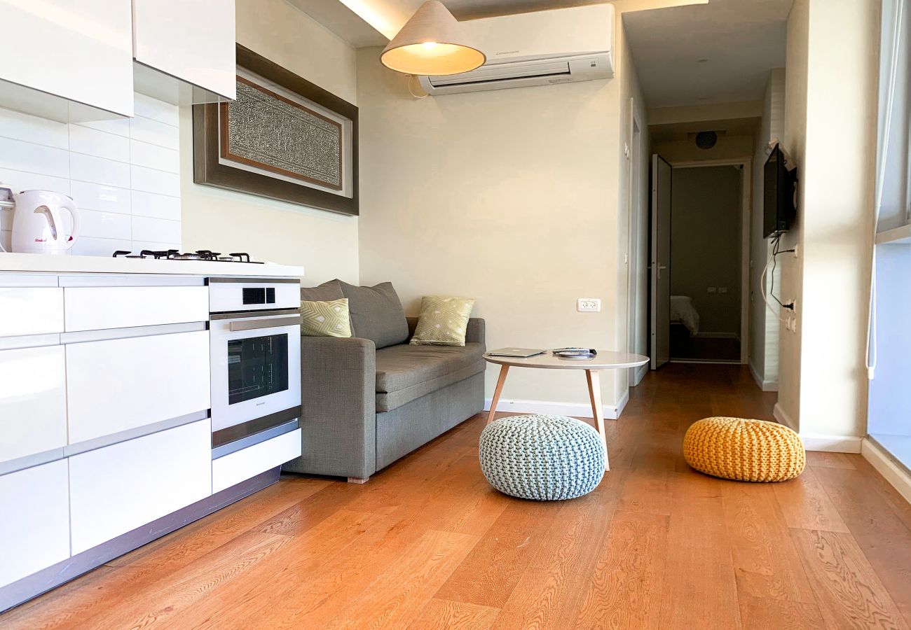 Apartamento em Jerusalem - MAMAD Chic 1BR in City Center by FeelHome