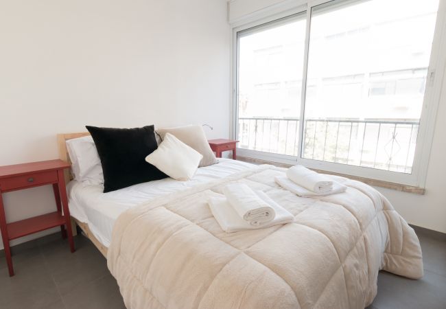 Apartamento em Tel Aviv - Jaffa - Bright 2BR in Hype Neighborhood by FeelHome Apartamento em Tel Aviv - Jaffa - Bright 2BR in Hype Neighborhood by FeelHome