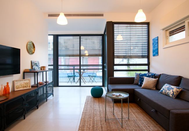 Apartamento em Tel Aviv - Jaffa - MAMAD Trendy Apt & Balcony on Sheinkin Street by FeelHome Apartamento em Tel Aviv - Jaffa - MAMAD Trendy Apt & Balcony on Sheinkin Street by FeelHome