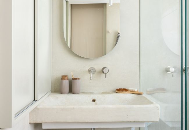 Apartamento em Tel Aviv - Jaffa - Designer Gem in the Old North by FeelHome Apartamento em Tel Aviv - Jaffa - Designer Gem in the Old North by FeelHome