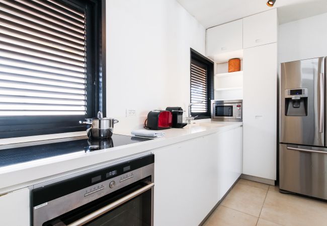 Apartamento em Tel Aviv - Jaffa - MIKLAT 4BR Chic Duplex Penthouse with Terrace by FeelHome Apartamento em Tel Aviv - Jaffa - MIKLAT 4BR Chic Duplex Penthouse with Terrace by FeelHome