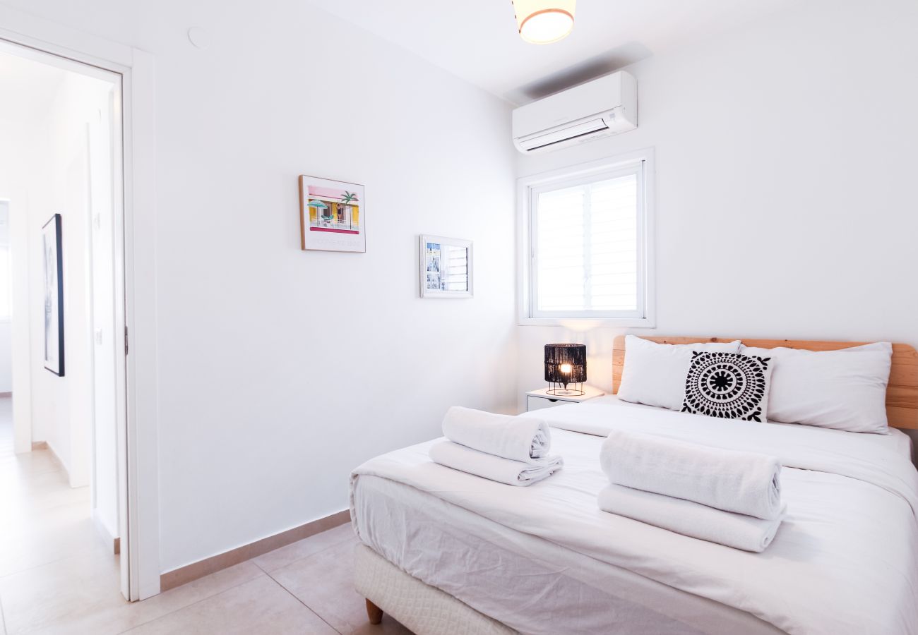 Apartamento em Tel Aviv - Jaffa - MIKLAT 4BR Chic Duplex Penthouse with Terrace by FeelHome Apartamento em Tel Aviv - Jaffa - MIKLAT 4BR Chic Duplex Penthouse with Terrace by FeelHome