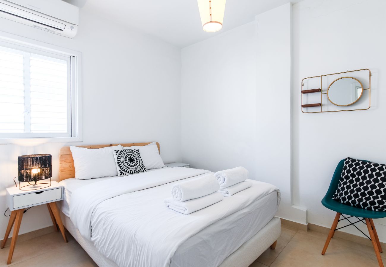 Apartamento em Tel Aviv - Jaffa - MIKLAT 4BR Chic Duplex Penthouse with Terrace by FeelHome Apartamento em Tel Aviv - Jaffa - MIKLAT 4BR Chic Duplex Penthouse with Terrace by FeelHome