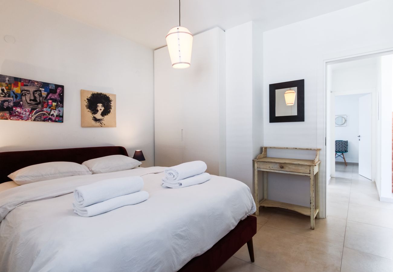 Apartamento em Tel Aviv - Jaffa - MIKLAT 4BR Chic Duplex Penthouse with Terrace by FeelHome Apartamento em Tel Aviv - Jaffa - MIKLAT 4BR Chic Duplex Penthouse with Terrace by FeelHome