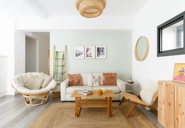 Apartamento em Tel Aviv - Jaffa - MAMAD Fresh Design 2BR in City Center by FeelHome Apartamento em Tel Aviv - Jaffa - MAMAD Fresh Design 2BR in City Center by FeelHome