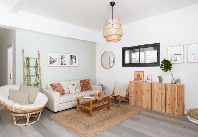 Apartamento em Tel Aviv - Jaffa - MAMAD Fresh Design 2BR in City Center by FeelHome Apartamento em Tel Aviv - Jaffa - MAMAD Fresh Design 2BR in City Center by FeelHome