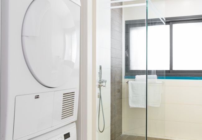 Apartamento em Tel Aviv - Jaffa - MAMAD Fresh Design 2BR in City Center by FeelHome Apartamento em Tel Aviv - Jaffa - MAMAD Fresh Design 2BR in City Center by FeelHome