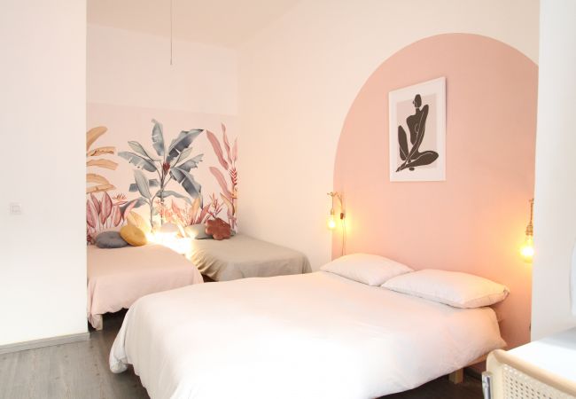Apartamento em Tel Aviv - Jaffa - Design & Balcony in City Center by FeelHome Apartamento em Tel Aviv - Jaffa - Design & Balcony in City Center by FeelHome