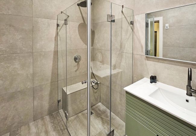 Apartamento em Tel Aviv - Jaffa - Design & Balcony in City Center by FeelHome Apartamento em Tel Aviv - Jaffa - Design & Balcony in City Center by FeelHome