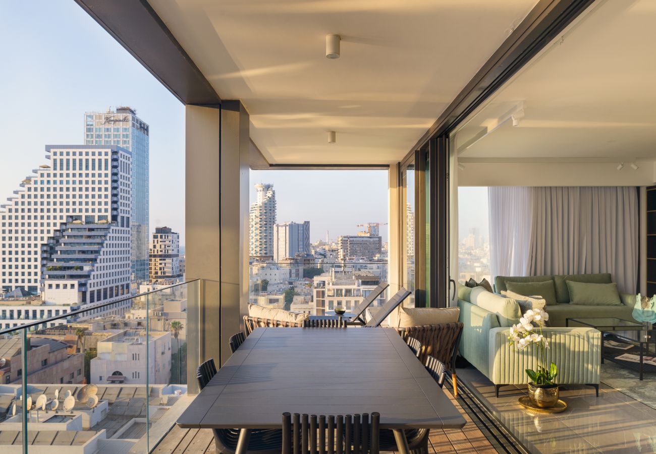 Apartamento em Tel Aviv - Jaffa - MAMAD Luxury 2BR with Terrace & Sea View by FeelHome Apartamento em Tel Aviv - Jaffa - MAMAD Luxury 2BR with Terrace & Sea View by FeelHome