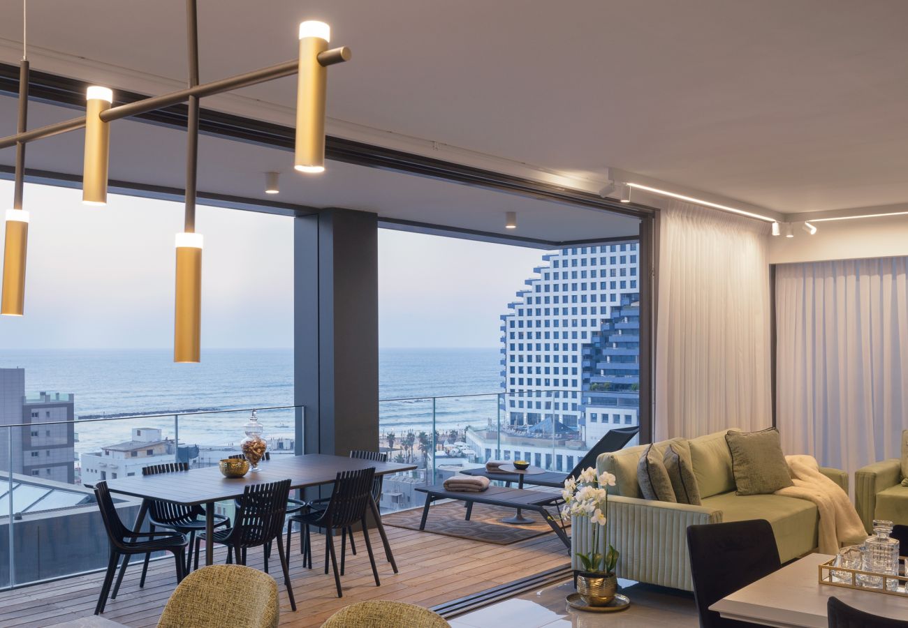 Apartamento em Tel Aviv - Jaffa - MAMAD Luxury 2BR with Terrace & Sea View by FeelHome Apartamento em Tel Aviv - Jaffa - MAMAD Luxury 2BR with Terrace & Sea View by FeelHome