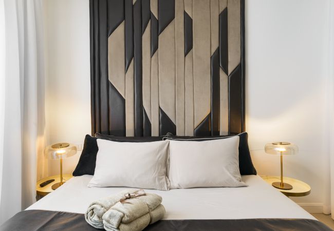 Apartamento em Tel Aviv - Jaffa - MAMAD Luxury Executive 4BR with Terrace & Sea View by FeelHome Apartamento em Tel Aviv - Jaffa - MAMAD Luxury Executive 4BR with Terrace & Sea View by FeelHome