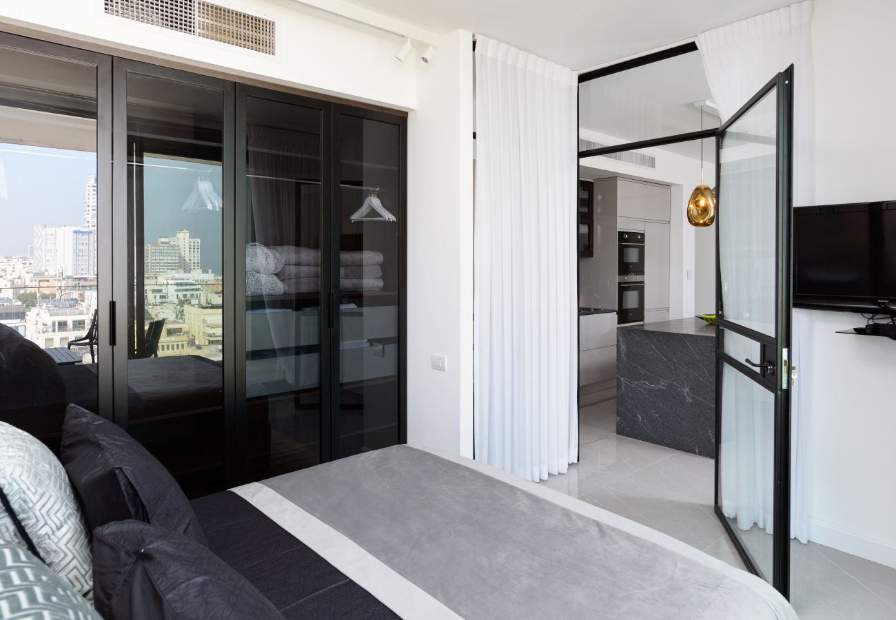 Apartamento em Tel Aviv - Jaffa - MAMAD Luxury Executive 4BR with Terrace & Sea View by FeelHome Apartamento em Tel Aviv - Jaffa - MAMAD Luxury Executive 4BR with Terrace & Sea View by FeelHome