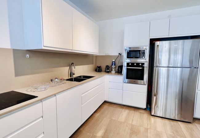 Apartamento em Netanya - MIKLAT Elegant Apt with Balcony & Sea View by FeelHome Apartamento em Netanya - MIKLAT Elegant Apt with Balcony & Sea View by FeelHome