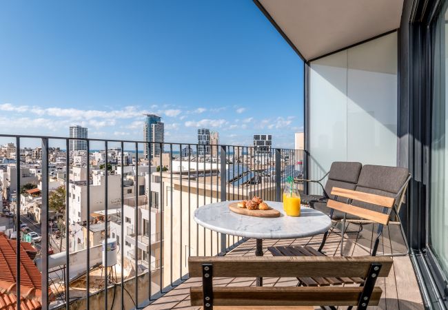 Apartamento em Tel Aviv - Jaffa - MAMAD High End & Design Apt with Balcony by FeelHome Apartamento em Tel Aviv - Jaffa - MAMAD High End & Design Apt with Balcony by FeelHome