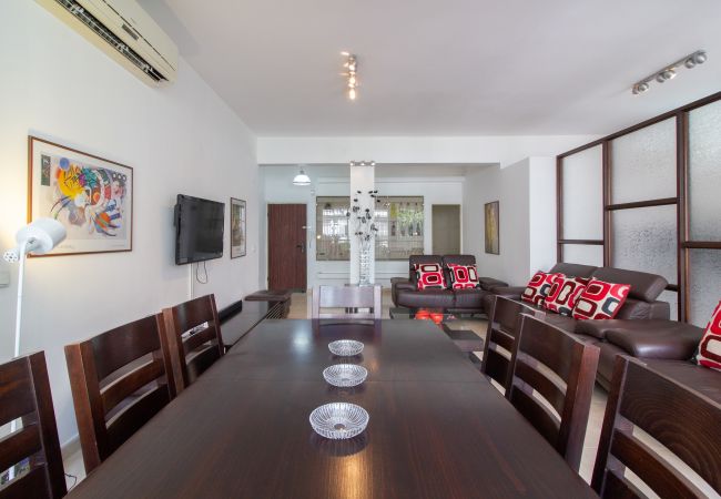Apartamento em Tel Aviv - Jaffa - Bright 3BR in the Beating Heart of TLV by FeelHome  Apartamento em Tel Aviv - Jaffa - Bright 3BR in the Beating Heart of TLV by FeelHome