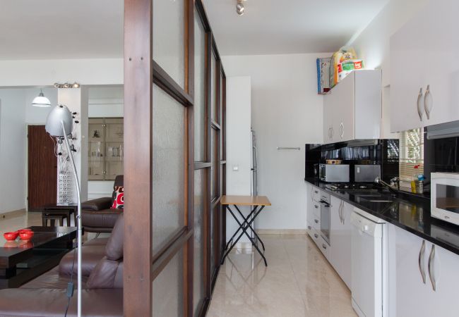 Apartamento em Tel Aviv - Jaffa - Bright 3BR in the Beating Heart of TLV by FeelHome  Apartamento em Tel Aviv - Jaffa - Bright 3BR in the Beating Heart of TLV by FeelHome