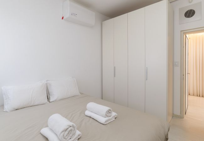 Apartamento em Bat Yam - MAMAD Bat Yam Luxury Apt Terrace & Sea View by FeelHome Apartamento em Bat Yam - MAMAD Bat Yam Luxury Apt Terrace & Sea View by FeelHome