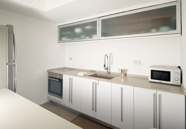 Apartamento em Jerusalem - MIKLAT 2 BR next to Old City with Patio by FeelHome Apartamento em Jerusalem - MIKLAT 2 BR next to Old City with Patio by FeelHome