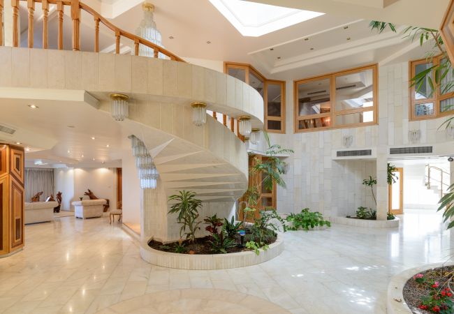 Villa em Netanya - MAMAD Coastal Mansion Private Pool in Netanya by FeelHome Villa em Netanya - MAMAD Coastal Mansion Private Pool in Netanya by FeelHome