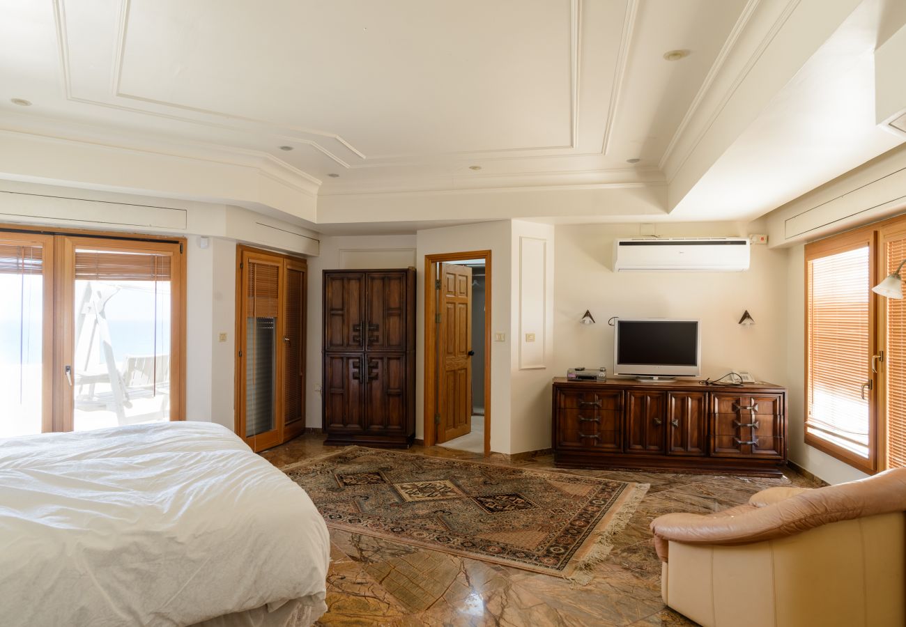 Villa em Netanya - MAMAD Coastal Mansion Private Pool in Netanya by FeelHome Villa em Netanya - MAMAD Coastal Mansion Private Pool in Netanya by FeelHome