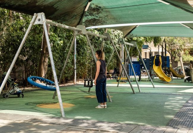 Apartamento em Tel Aviv - Jaffa - MIKLAT Classic Bauhaus 1Br with Balcony on Sheinkin Street by FeelHome Apartamento em Tel Aviv - Jaffa - MIKLAT Classic Bauhaus 1Br with Balcony on Sheinkin Street by FeelHome