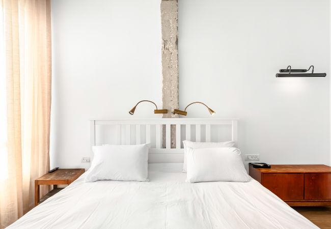 Apartamento em Tel Aviv - Jaffa - MIKLAT Bograshov 3BR with open View by FeelHome Apartamento em Tel Aviv - Jaffa - MIKLAT Bograshov 3BR with open View by FeelHome