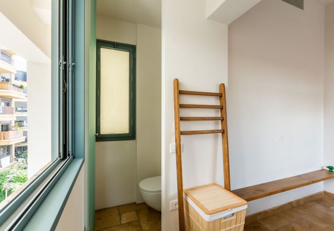 Apartamento em Tel Aviv - Jaffa - Classy & Authentic Heart of TLV by FeelHome Apartamento em Tel Aviv - Jaffa - Classy & Authentic Heart of TLV by FeelHome