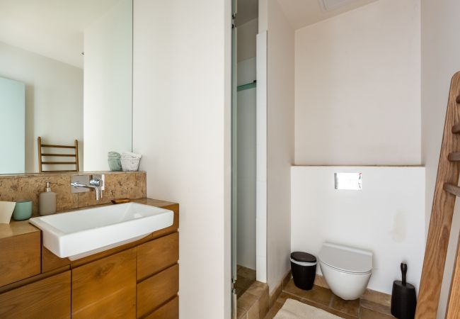 Apartamento em Tel Aviv - Jaffa - Classy & Authentic Heart of TLV by FeelHome Apartamento em Tel Aviv - Jaffa - Classy & Authentic Heart of TLV by FeelHome