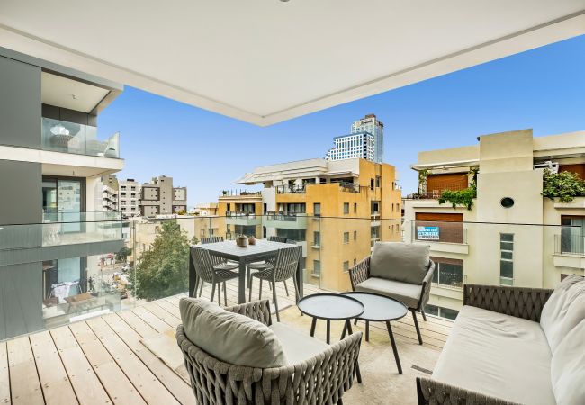 Apartamento em Tel Aviv - Jaffa - MAMAD Luxury 3BR Next to Geula Beach by FeelHome Apartamento em Tel Aviv - Jaffa - MAMAD Luxury 3BR Next to Geula Beach by FeelHome
