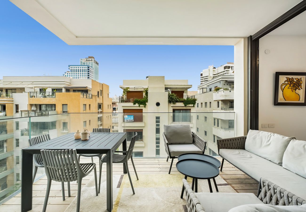 Apartamento em Tel Aviv - Jaffa - MAMAD Luxury 3BR Next to Geula Beach by FeelHome Apartamento em Tel Aviv - Jaffa - MAMAD Luxury 3BR Next to Geula Beach by FeelHome