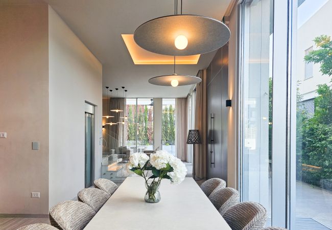 Villa em Herzliya - MAMAD Luxury New Villa with Private Pool by FeelHome Villa em Herzliya - MAMAD Luxury New Villa with Private Pool by FeelHome