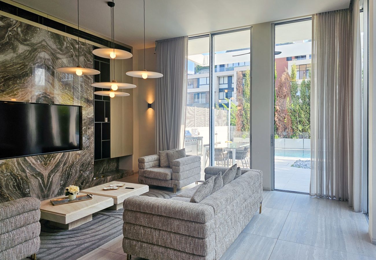 Villa em Herzliya - MAMAD Luxury New Villa with Private Pool by FeelHome Villa em Herzliya - MAMAD Luxury New Villa with Private Pool by FeelHome