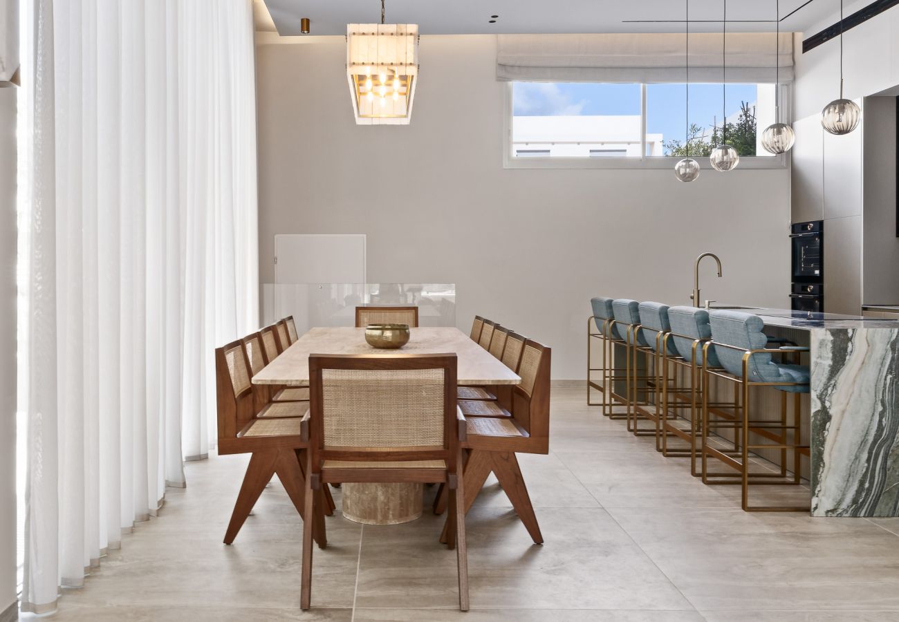 Villa em Herzliya - Luxury Brand New Villa with Pool by FeelHome Villa em Herzliya - Luxury Brand New Villa with Pool by FeelHome