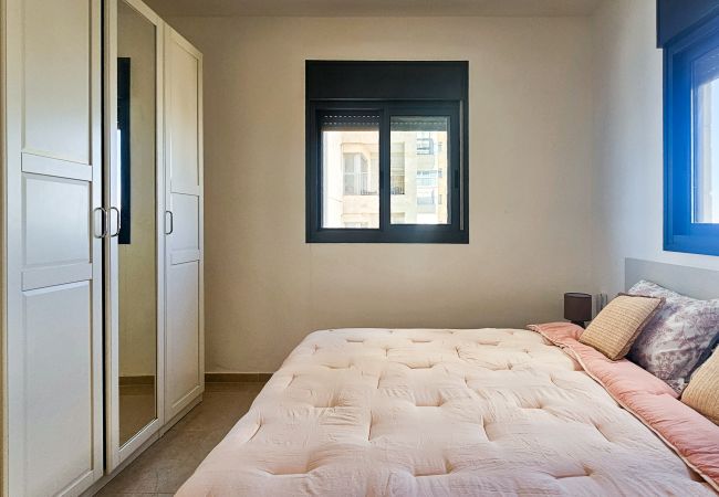 Apartamento em Jerusalem - MAMAD Family Friendly New Condo by FeelHome Apartamento em Jerusalem - MAMAD Family Friendly New Condo by FeelHome