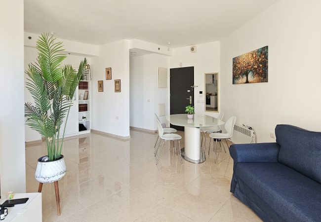 Apartamento em Jerusalem - MAMAD Family Friendly New Condo by FeelHome Apartamento em Jerusalem - MAMAD Family Friendly New Condo by FeelHome