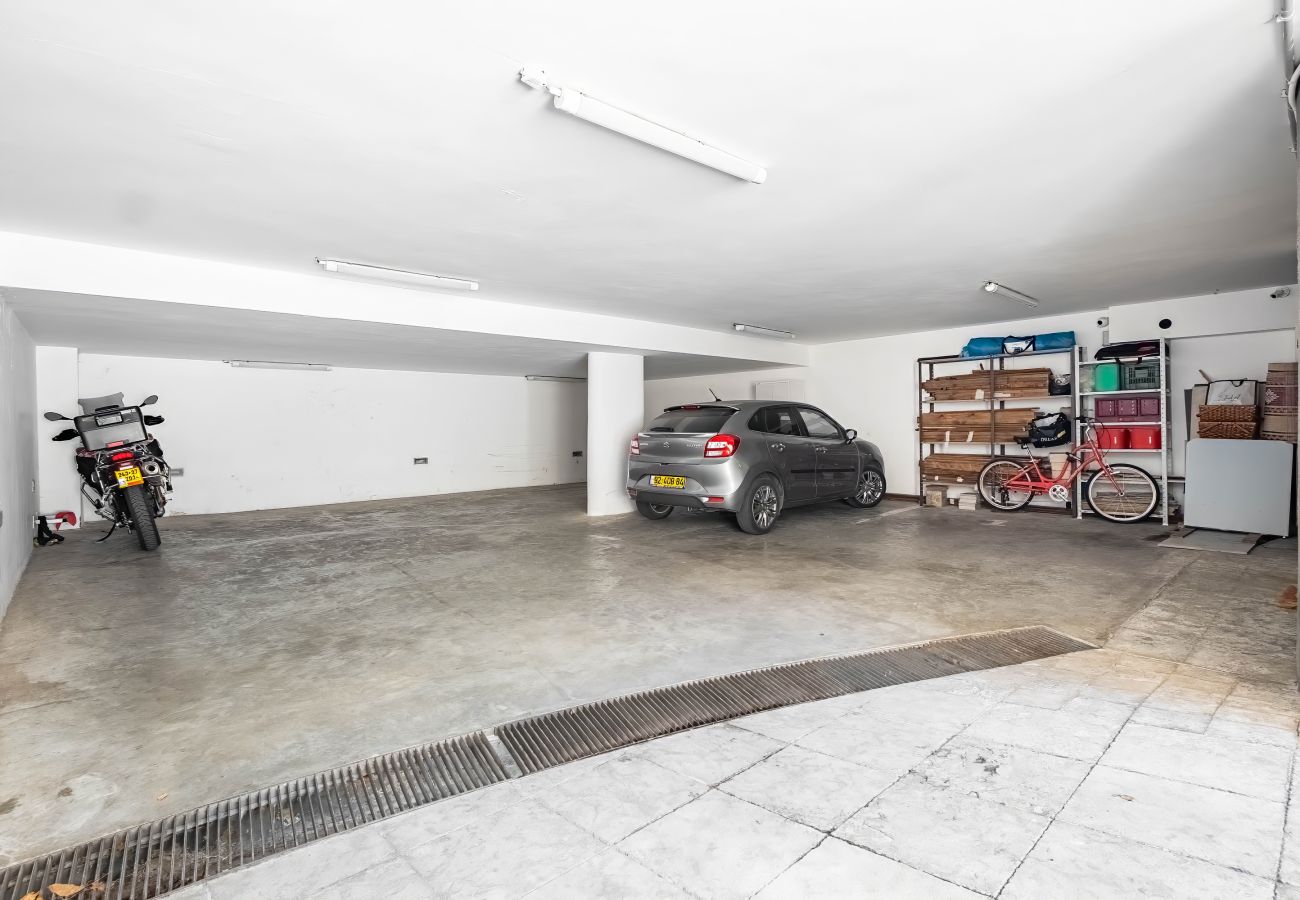 Apartment in Tel Aviv - Jaffa - MAMAD, Penthouse & Jacuzzi in Neve Tzedek by FeelHome Apartment in Tel Aviv - Jaffa - MAMAD, Penthouse & Jacuzzi in Neve Tzedek by FeelHome