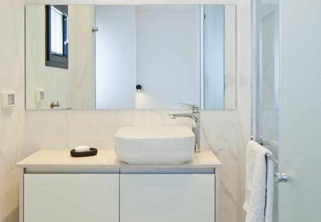Apartment in Tel Aviv - Jaffa - Elegant 2BR & Veranda close to Beach by FeelHome Apartment in Tel Aviv - Jaffa - Elegant 2BR & Veranda close to Beach by FeelHome
