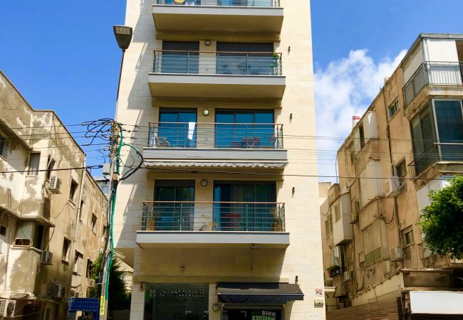 Apartment in Tel Aviv - Jaffa - MAMAD Comfort 3BR & Balcony in City Center by FeelHome Apartment in Tel Aviv - Jaffa - MAMAD Comfort 3BR & Balcony in City Center by FeelHome