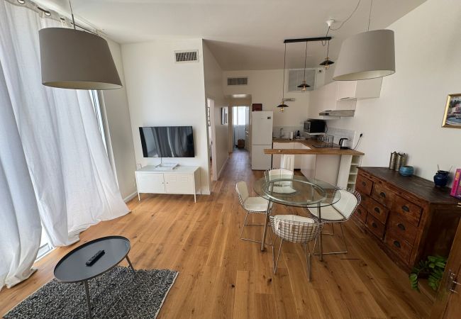  in Tel Aviv - Jaffa - Lovely 2BR with Balcony at Gordon Beach by FeelHome