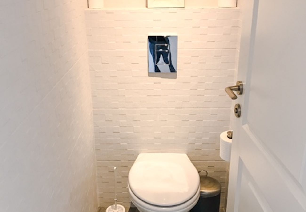 Apartment in Tel Aviv - Jaffa - Lovely 2BR with Balcony at Gordon Beach by FeelHome Apartment in Tel Aviv - Jaffa - Lovely 2BR with Balcony at Gordon Beach by FeelHome