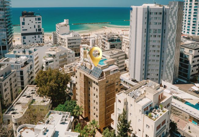 Apartment in Tel Aviv - Jaffa - MAMAD Upscale Family Home with Balcony, Parking next to Beach by FeelHome