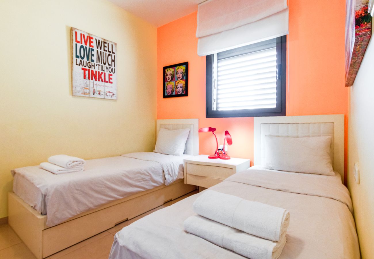 Apartment in Tel Aviv - Jaffa - MAMAD Upscale Family Home with Balcony, Parking next to Beach by FeelHome Apartment in Tel Aviv - Jaffa - MAMAD Upscale Family Home with Balcony, Parking next to Beach by FeelHome