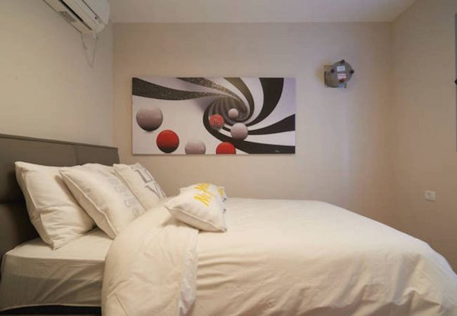 Apartment in Jerusalem - MAMAD Quiet with Terrasse in City Center by FeelHome Apartment in Jerusalem - MAMAD Quiet with Terrasse in City Center by FeelHome